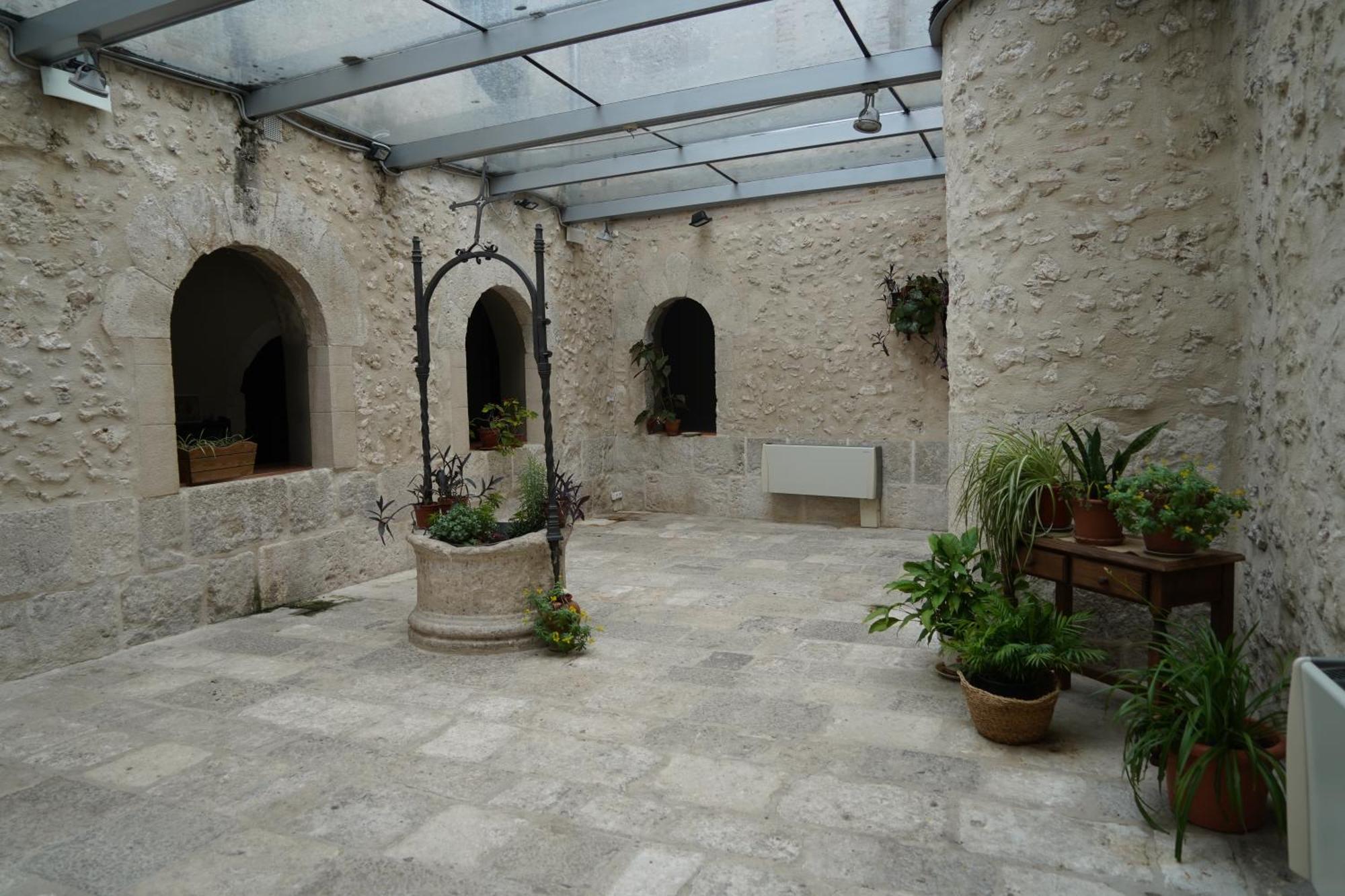Albergue De Cuellar Exterior photo